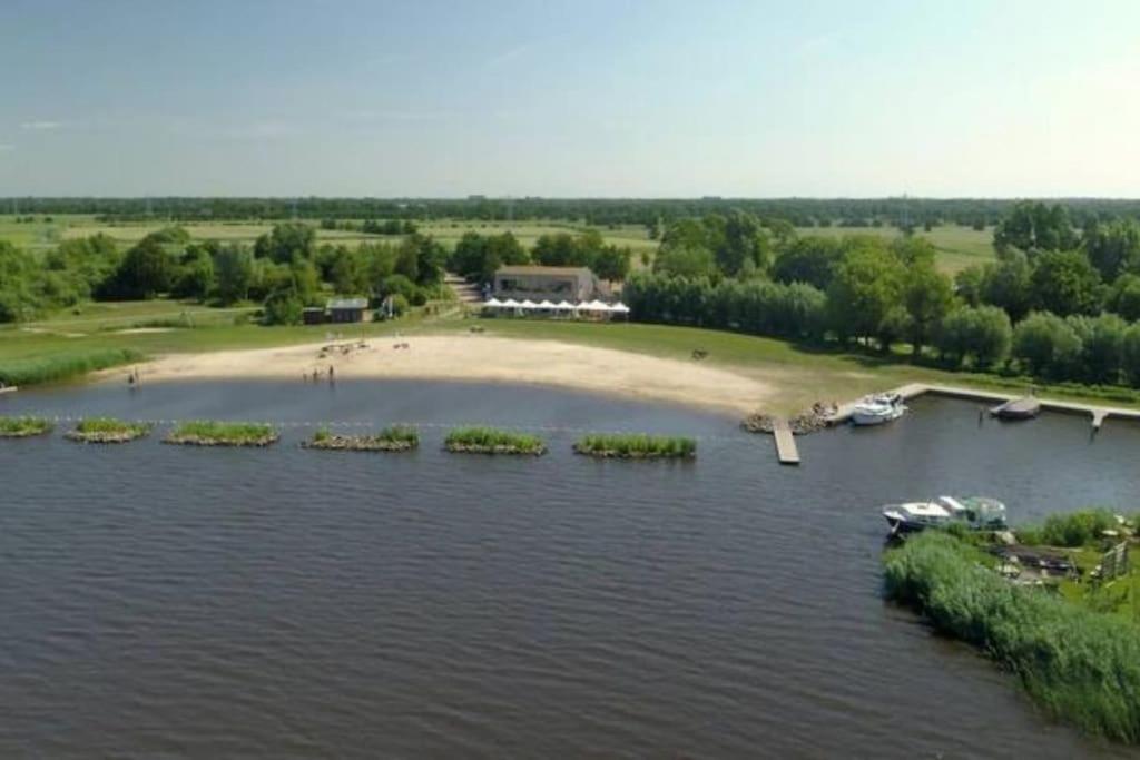 Villa Statige Boerderijwoning Met Vrij Uitzicht En Tuin Hoogzand Esterno foto