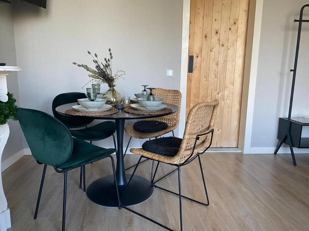 Villa Statige Boerderijwoning Met Vrij Uitzicht En Tuin Hoogzand Esterno foto